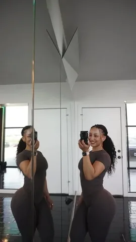 alexaarika_ Instagram post about Glute and hamstring workout