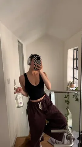 beccamariawatson Instagram post about Cleaning or tidying