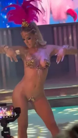 carmen_carrera Instagram post about Visual entertainment