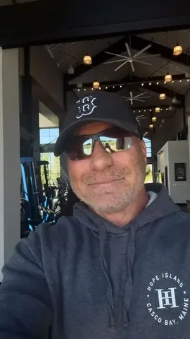 edmylett Instagram post about Family motivation