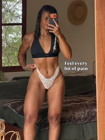 fitgurlmel Instagram post about Paid fitness challenge promotion