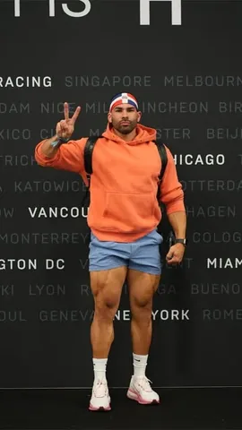 fit.latino Instagram post about Experiencia HYROX