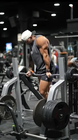 fit.latino Instagram post about Entrenamiento de brazos