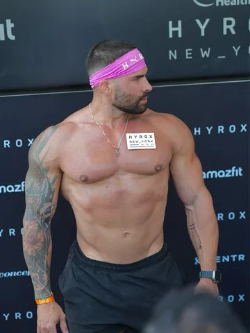 fit.latino Instagram post about HYROX New York