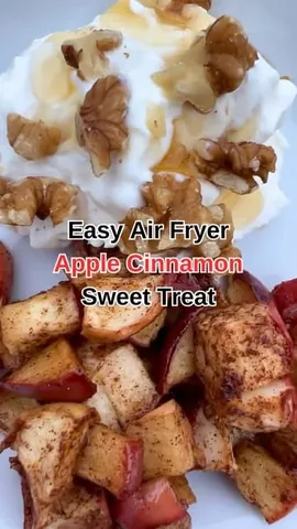 holisticnics Instagram post about Baked apple snack recipe