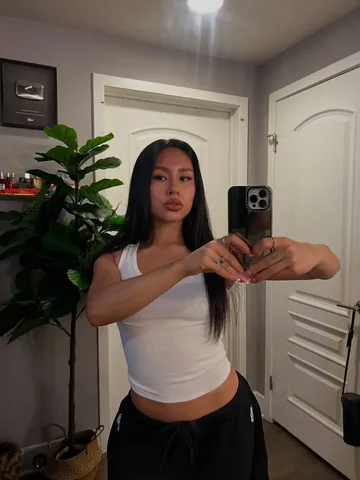 jazmintheegreat Instagram post about Supplement sale
