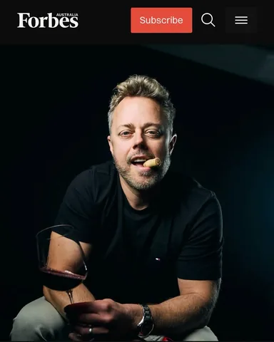 justindry Instagram post about Vinomofo business history