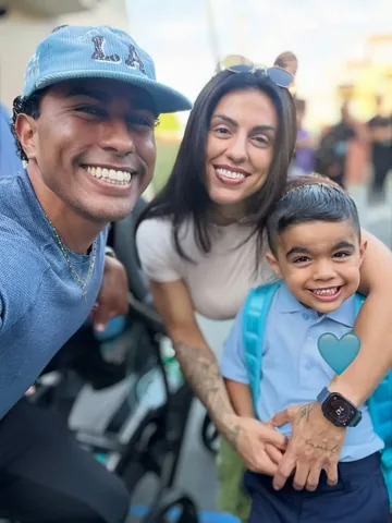 lasamsanchez Instagram post about Child starting school