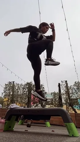 lasamsanchez Instagram post about Motherhood and exercise discipline