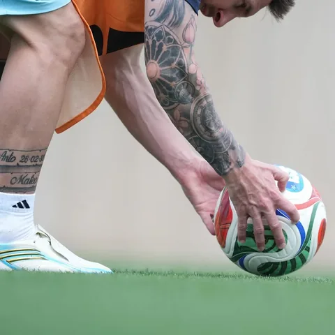 leomessi Instagram post about Football