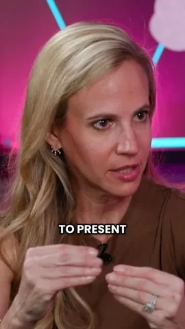 lisabilyeu Instagram post about Strategic self presentation