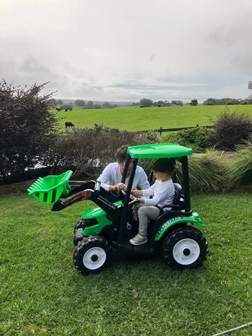 lisamessenger Instagram post about Third birthday celebration