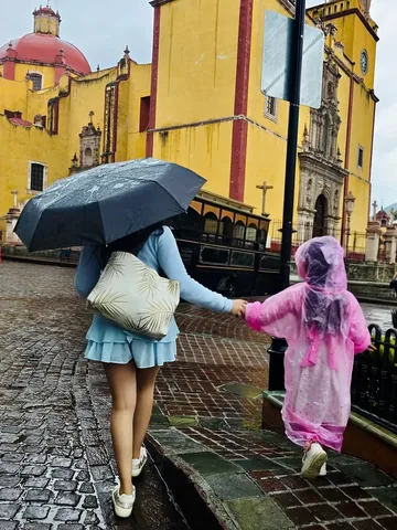 mirandav_brave Instagram post about Hogar y pertenencia