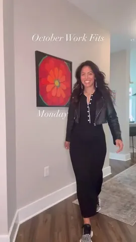 mytrainercarmen Instagram post about Weekly outfits