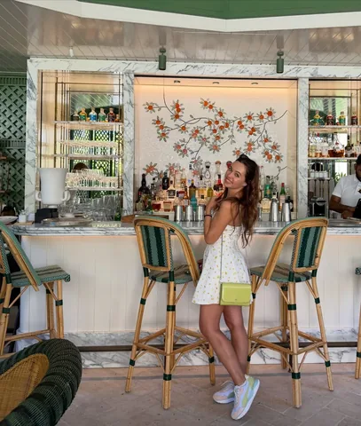 nomadista_nutrition Instagram post about Italian summer lifestyle