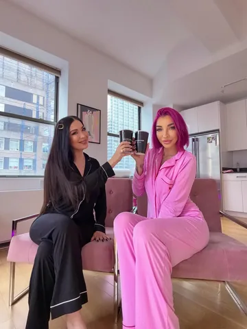 nubbytwiglet Instagram post about Bicoastal friendship