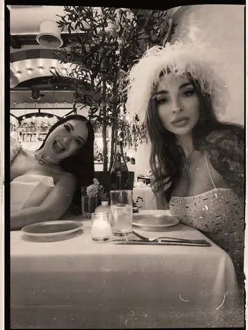 nubbytwiglet Instagram post about Bicoastal dream achieved