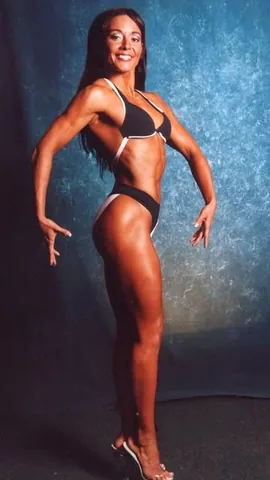 rebecarubiooficial Instagram post about Historia personal de transformación