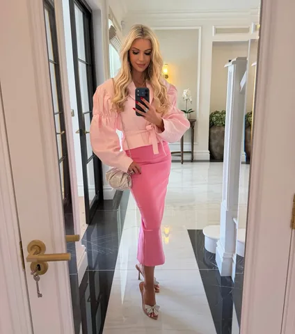 rosanna_davison Instagram post about Fashion look