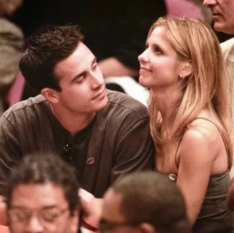 sarahmgellar Instagram post about New York Knicks fandom