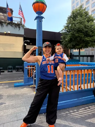 so_manti Instagram post about New York Knicks fandom
