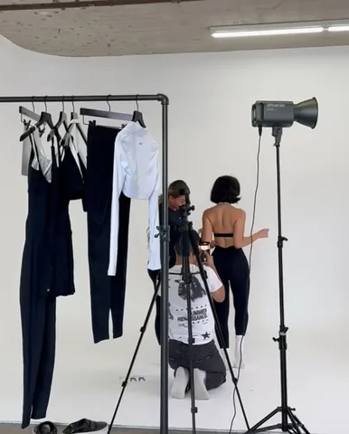 swellmichelle Instagram post about On set work