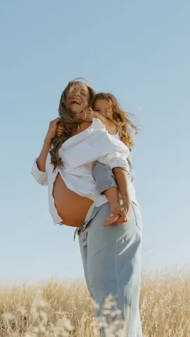 yamimufdi Instagram post about Motherhood