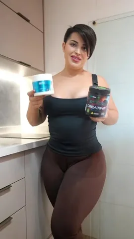 yannefitness Instagram post about Beta alanina e creatina