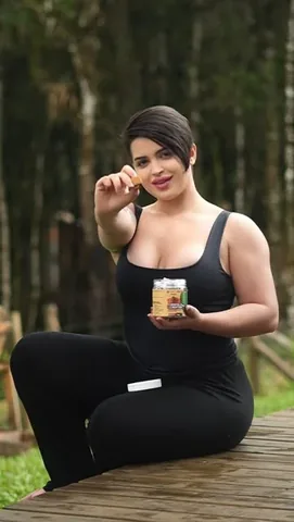 yannefitness Instagram post about Novo suplemento